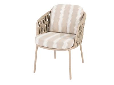 4 Seasons Outdoor Beverly Dining Stuhl inkl. 2 Kissen, latte
