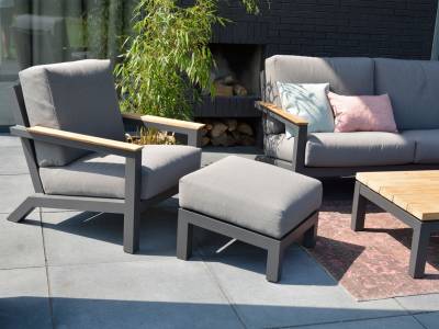 4 Seasons Outdoor Capitol Sofa 2,5-Sitzer, inkl. 4 Kissen