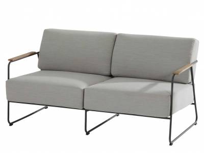 4 Seasons Outdoor Coast 2,5-Sitzer Sofa, Arml. Teak Aufsatz, inkl. 4 Kissen