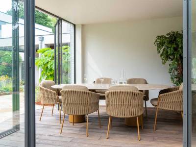 4 Seasons Outdoor Molina Dining Stuhl inkl. 2 Kissen