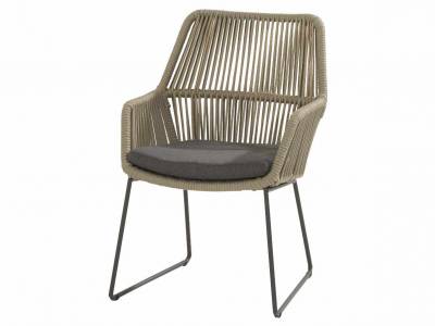 4 Seasons Outdoor Ramblas dining Sessel Taupe inkl. Kissen