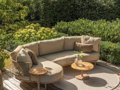 4 Seasons Outdoor Sardinia 2-Sitzer Sofa mit 3 Polster und Kissen