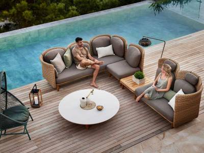 Cane-line Arch Lounge Chair m/ hoher Armlehne/Rückenlehne, inklusive Kissen