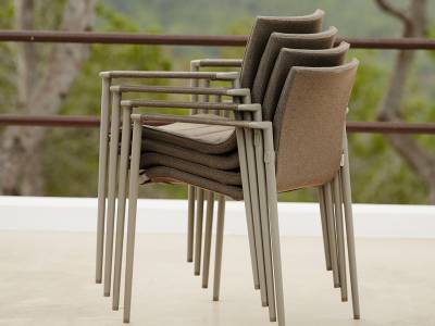 Exklusives Set-Angebot: 6x Cane-line Core Armlehnstuhl in Taupe