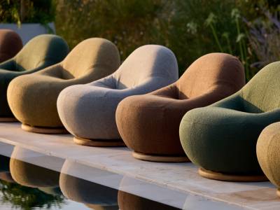 Cane-line Gem Loungesessel mit Drehfuß, Light brown Cane-line Rise w/QuickDry & Airflow