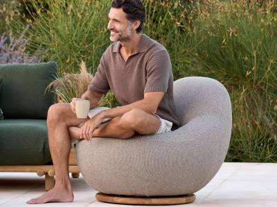 Cane-line Gem Loungesessel mit Drehfuß, Sand, Cane-line AirTouch w/teak inkl. QuickDry & Airflow