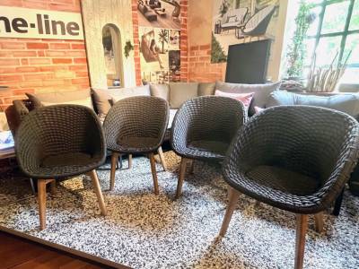 Cane-line Peacock Dining-Stuhl, dunkelgrau 4er-Set Austellungsstücke
