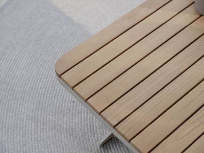 Stern Enya Beistelltisch 84x84 cm Aluminium greige, Tischplatte Teak