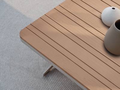 Stern Enya Lounge Tisch 84x84 cm Aluminium greige, Tischplatte Teak