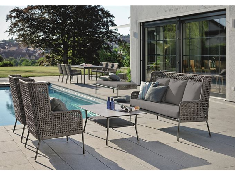 Stern Greta Lounge Sofa Aluminium anthrazit inklusive Kissen